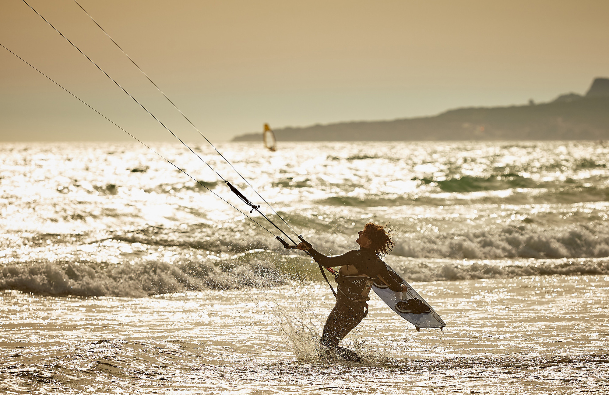kitesurfing-beachfront-sunset-cover