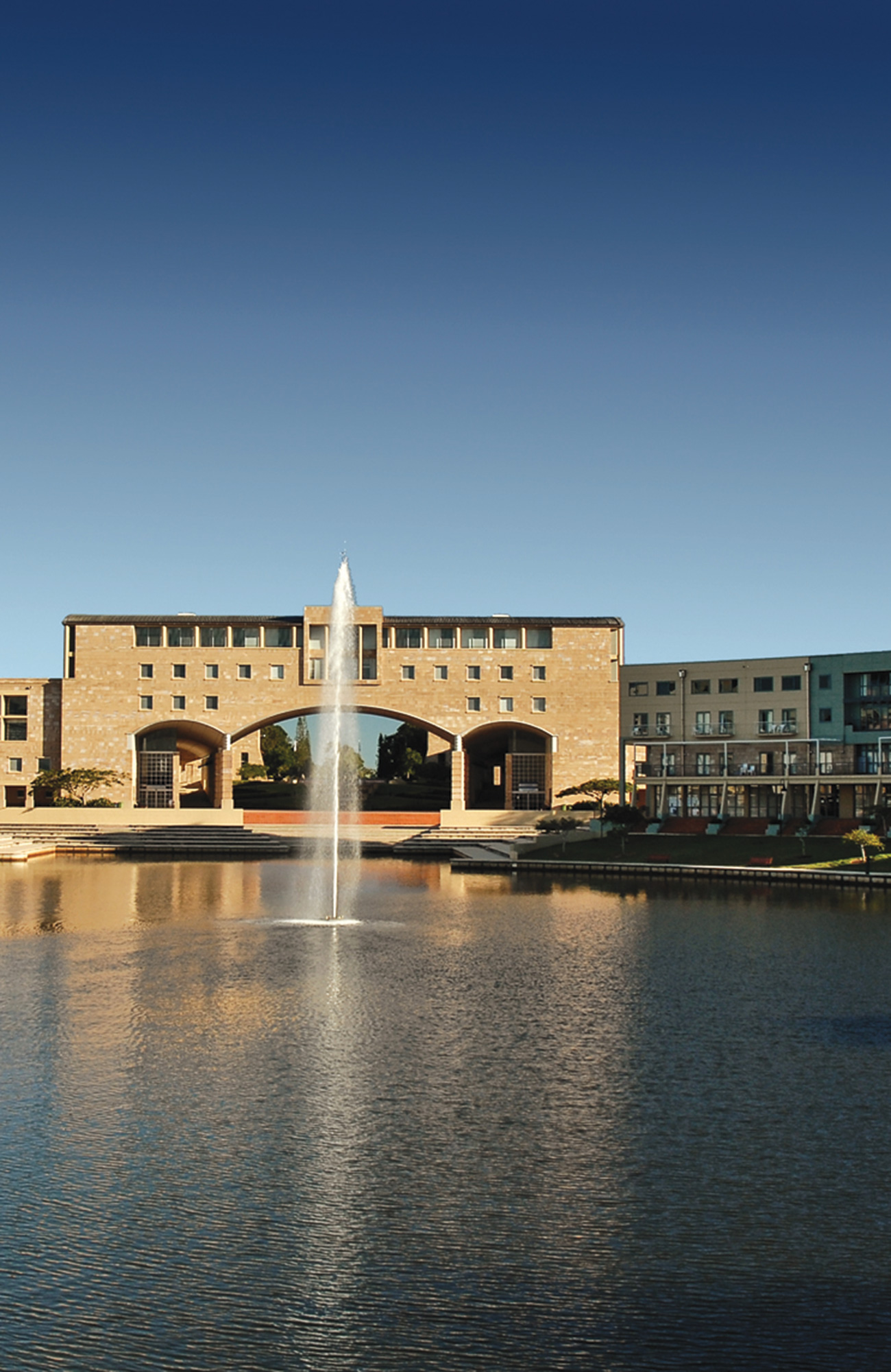 Bond University | Study at the Gold Coast | KILROY