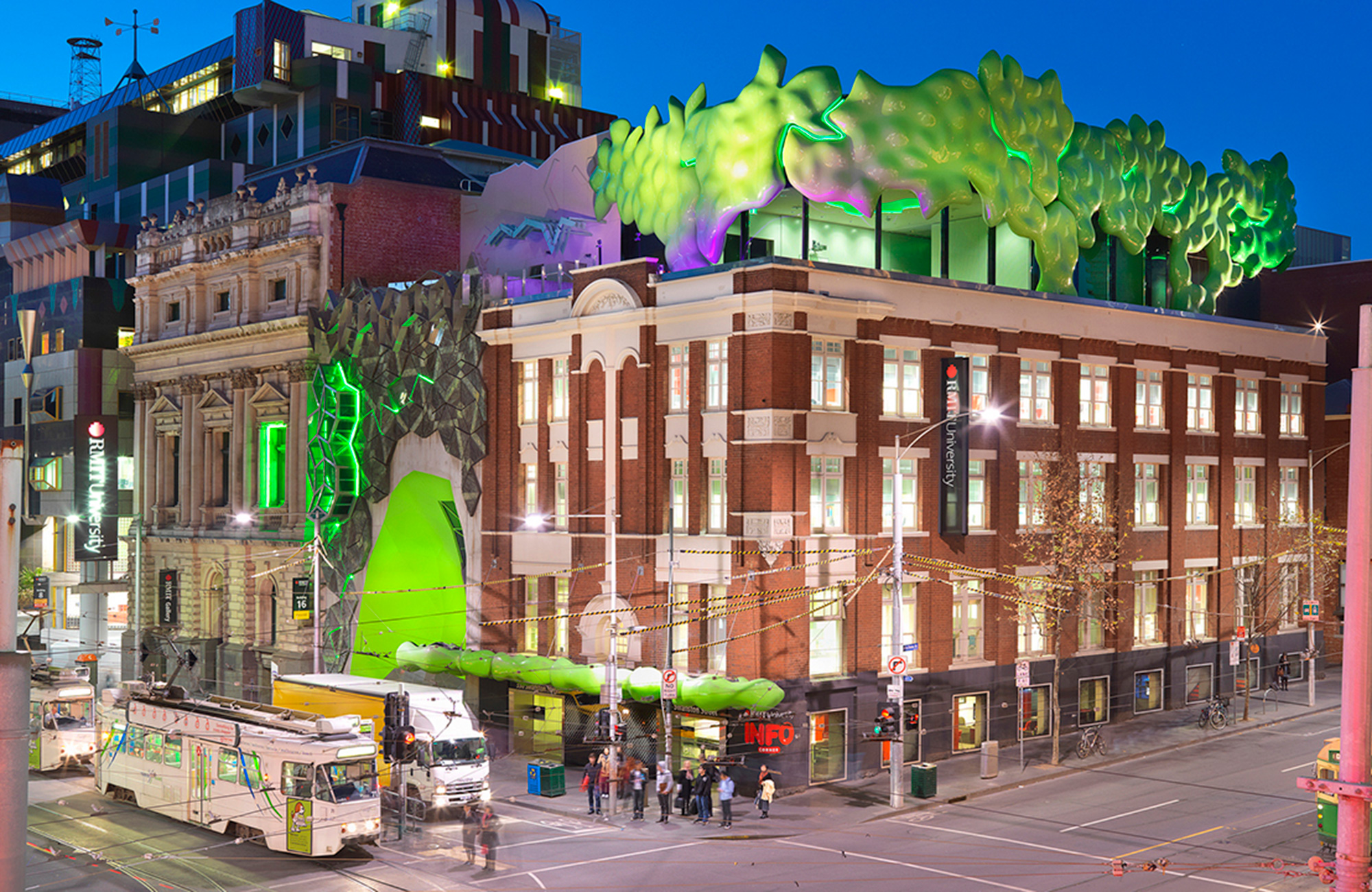 the campus of RMIT University is located in the very centre of melbourne in the CBD district