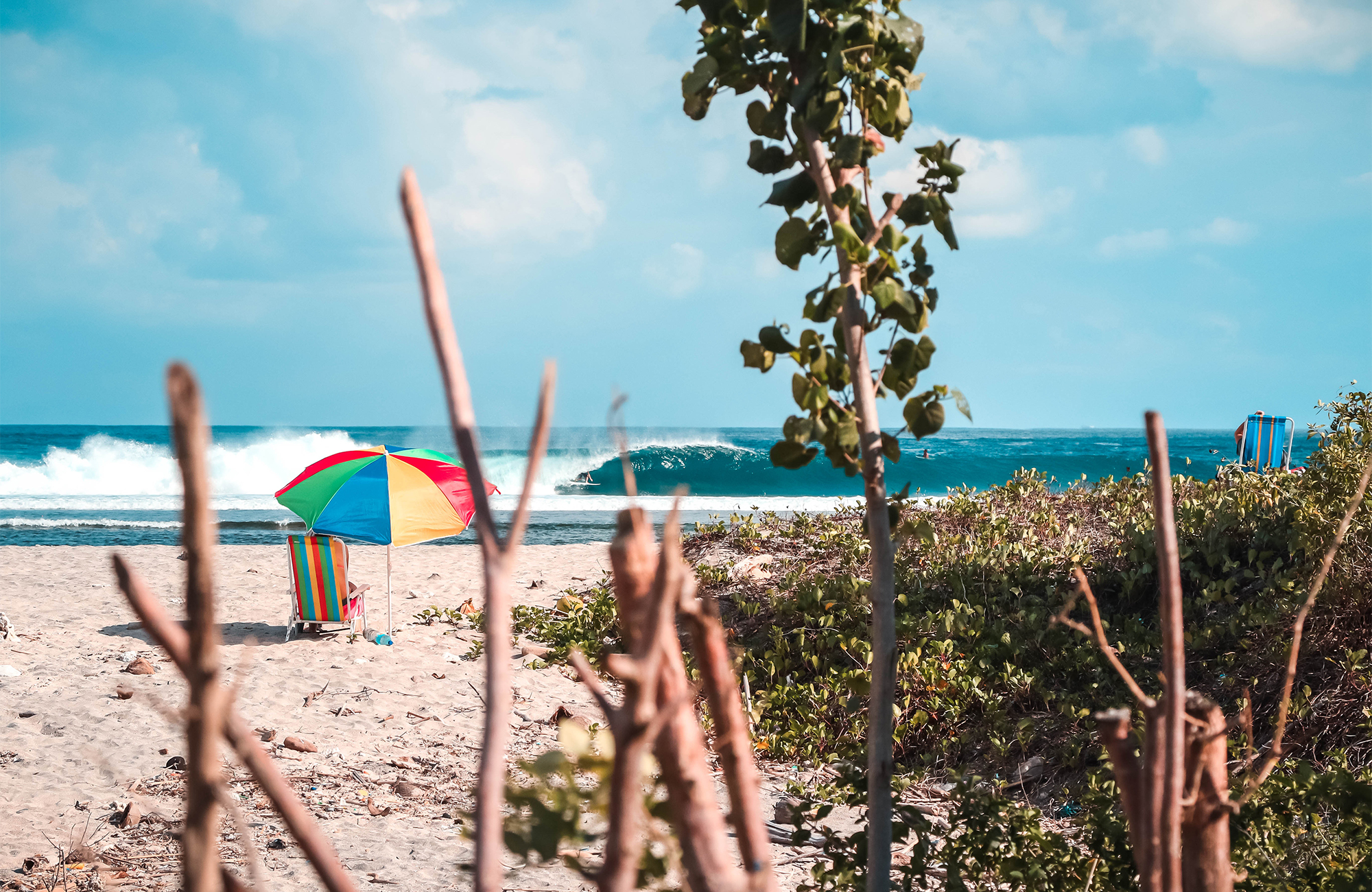 lombok-beach-umbrella-indonesia-cover