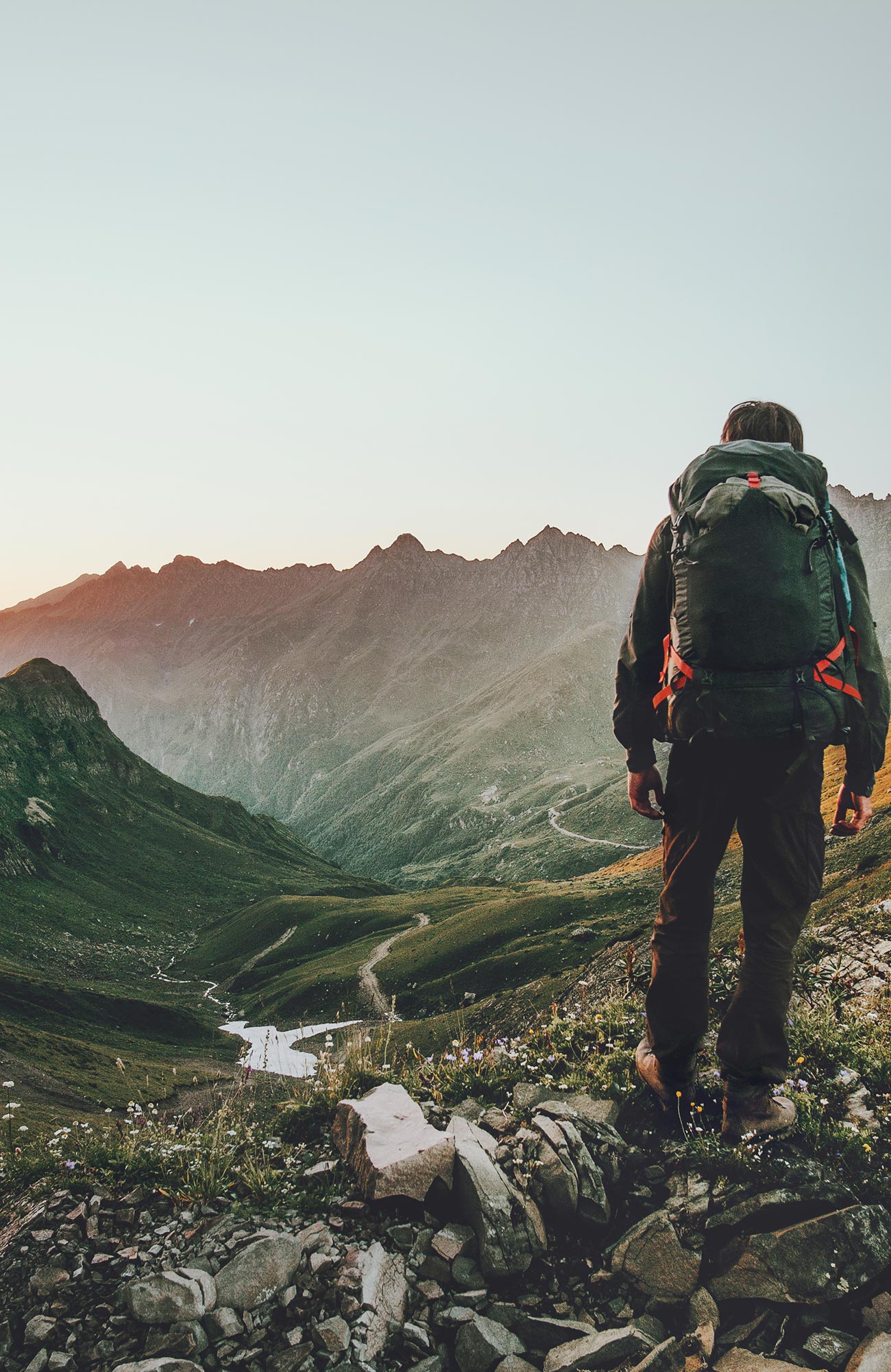trekking-general-guy-with-backpack-sidebar
