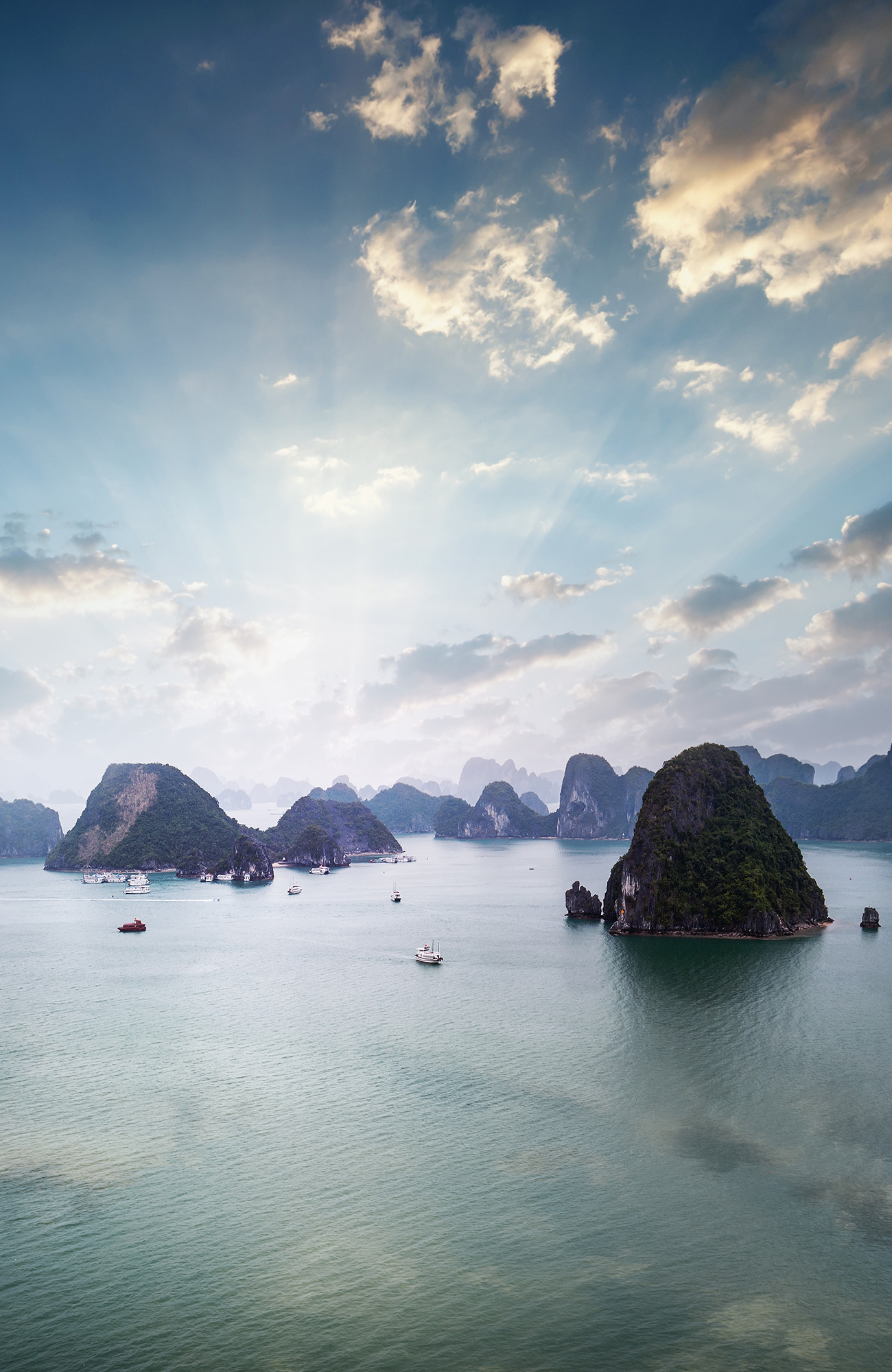 Sejlads i Vietnam | Sejlads i Halong Bay | KILROY