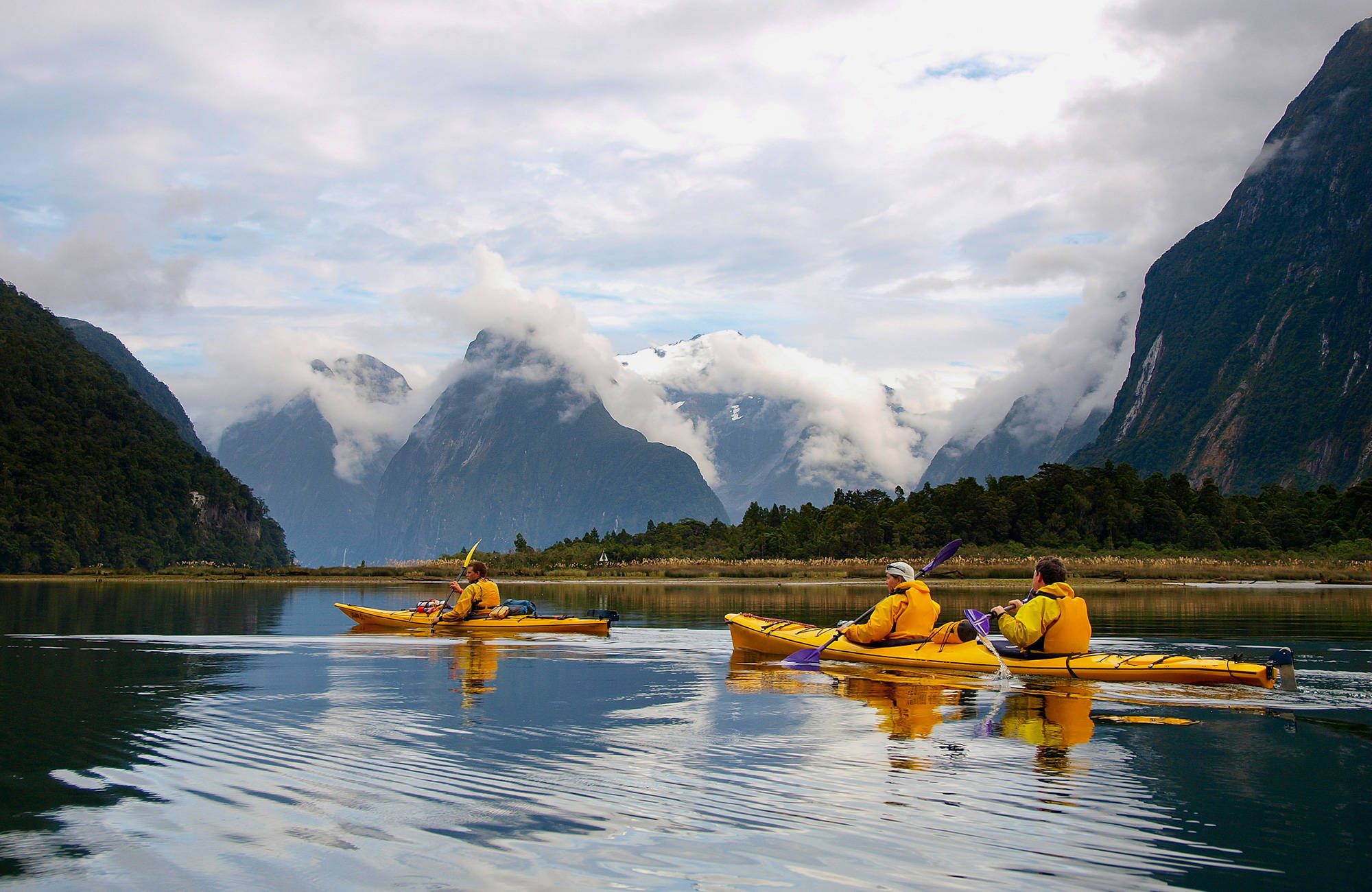 new-zealand-milford-sound-sea-kayak-cover
