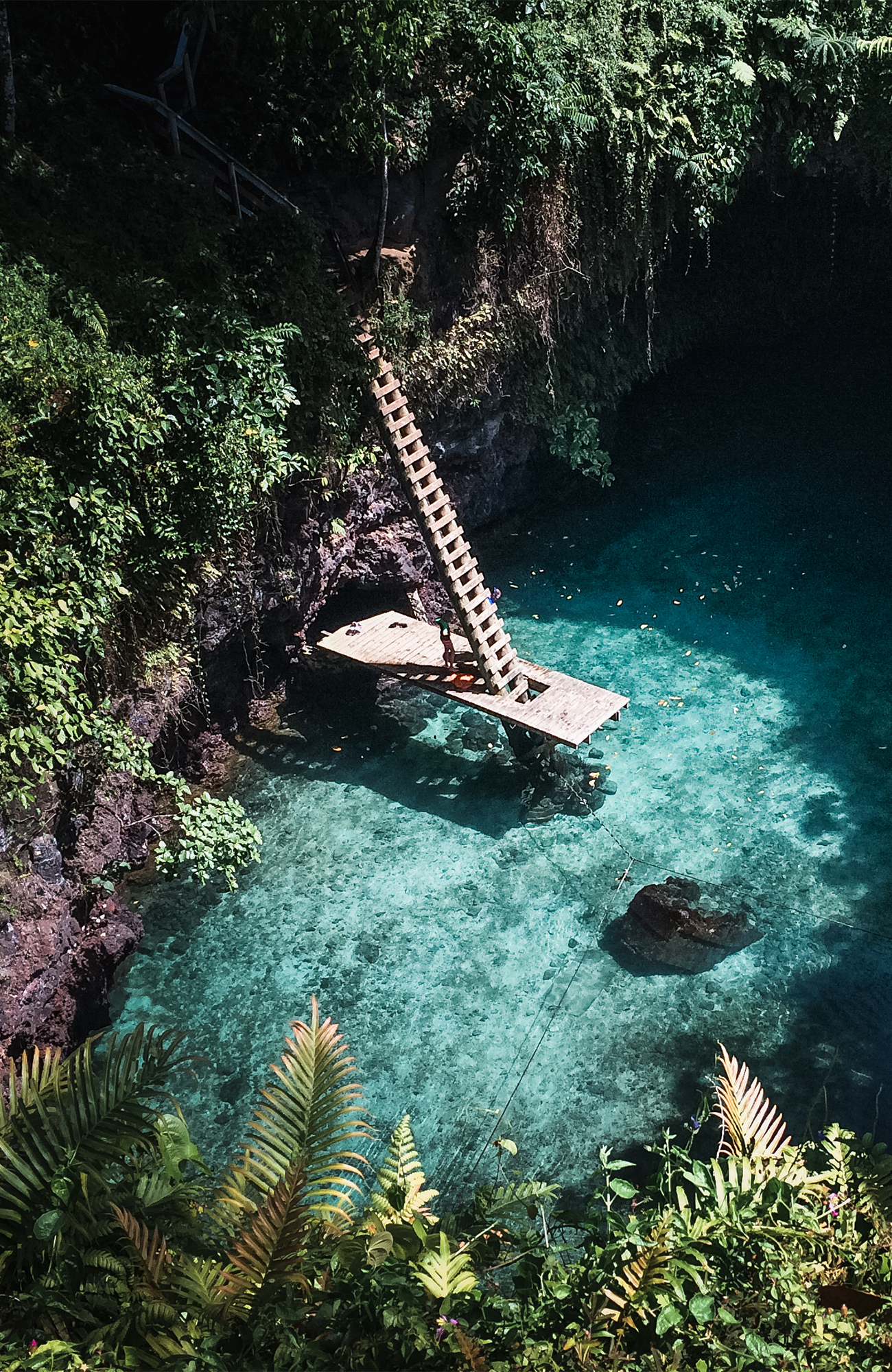 samoa-to-sua-trench-sun-reflection-sidebar