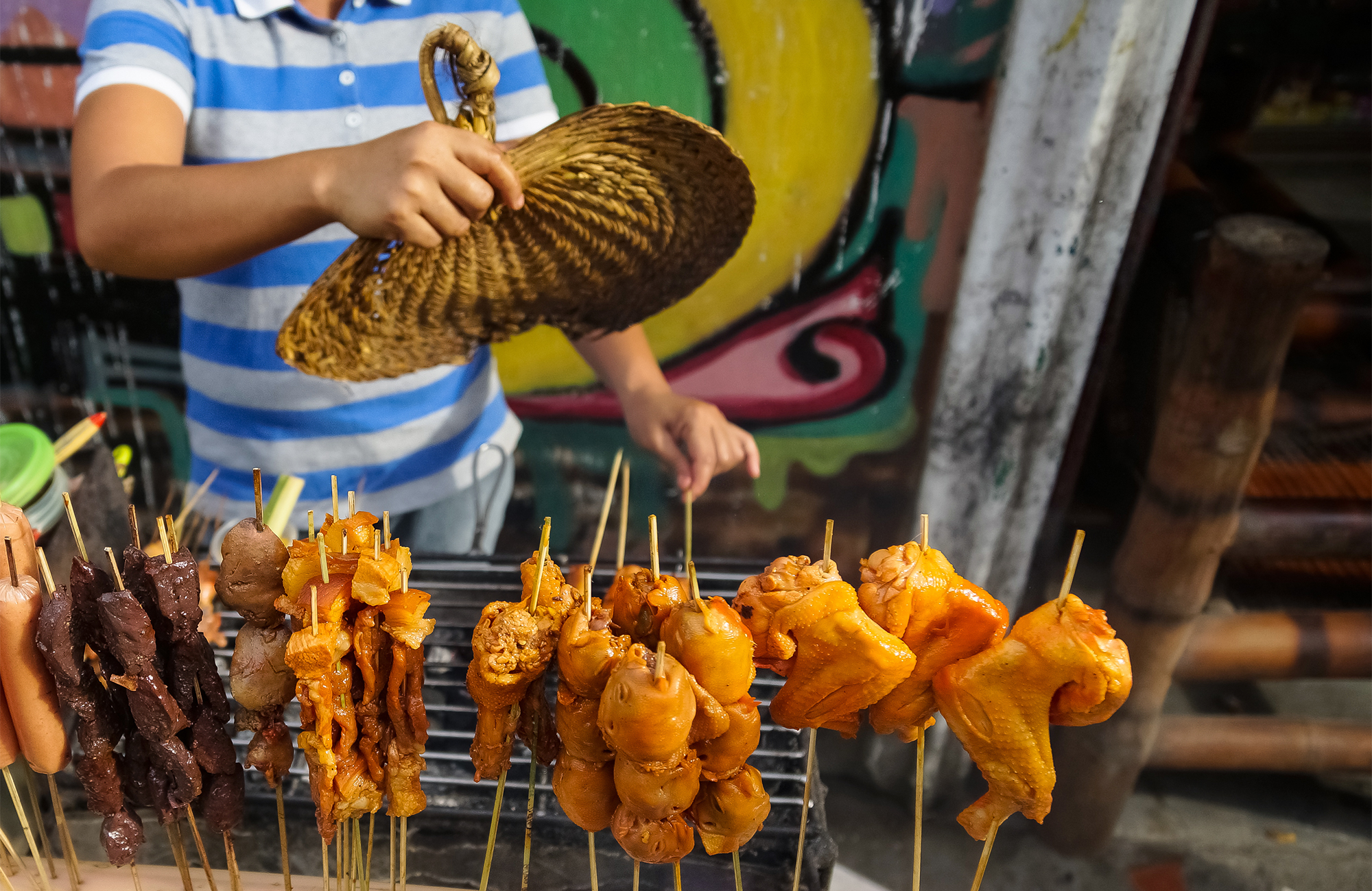 manila-philippines-street-food-vendor-cover