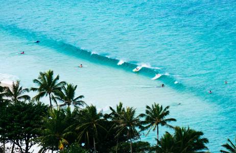 panama-beach-surfers-cover