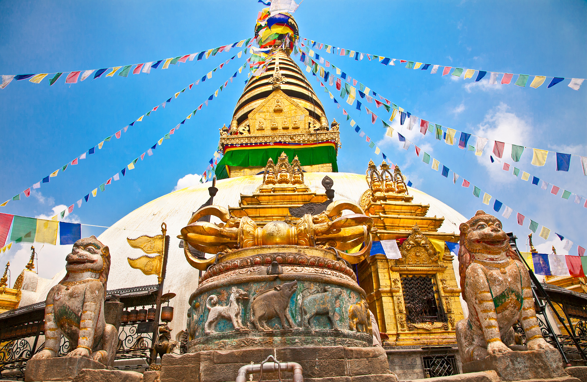 kathmandu-nepal-swayambhunath-monkey-temple