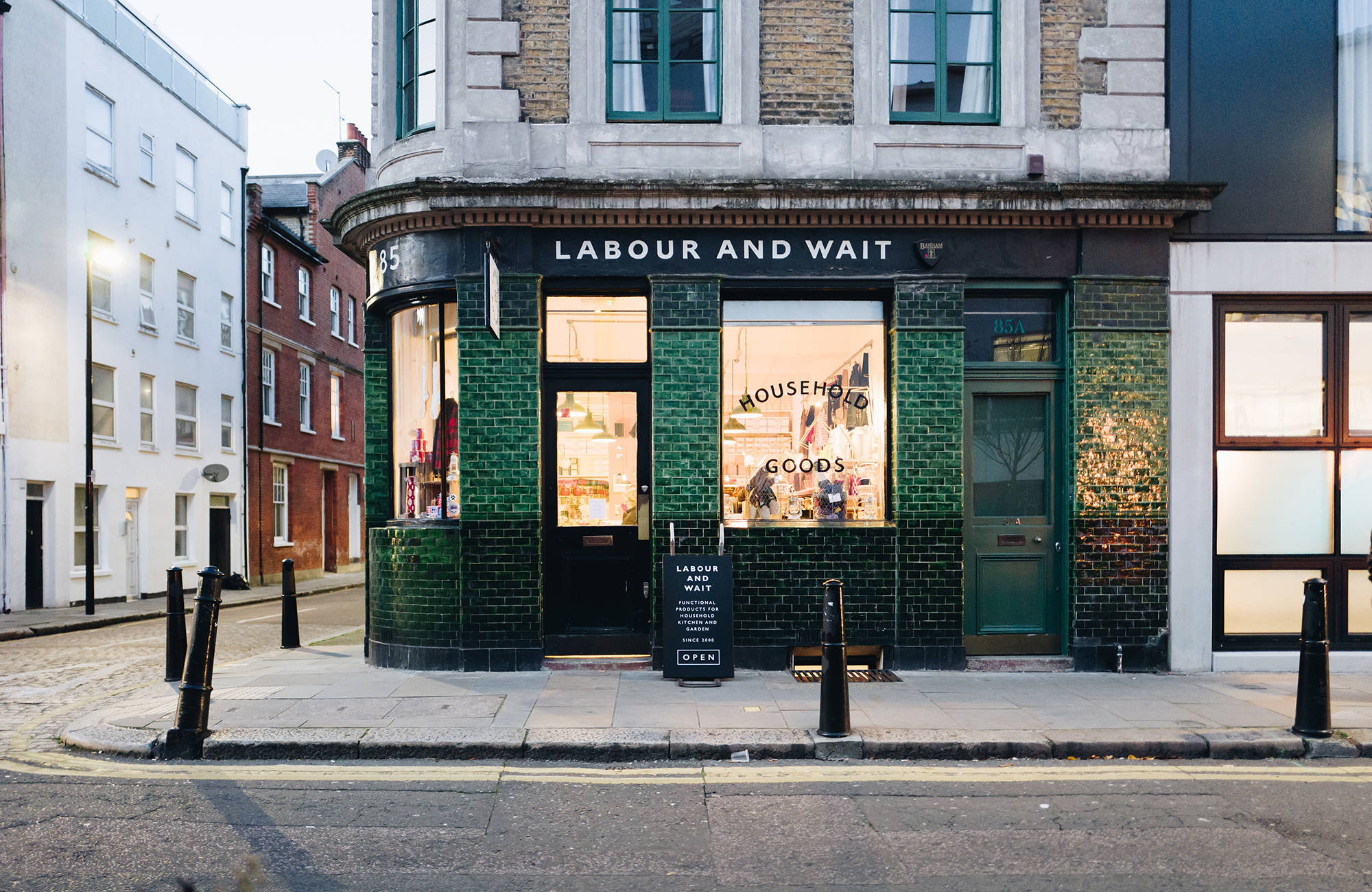 london-shoreditch-shop-bricklanes