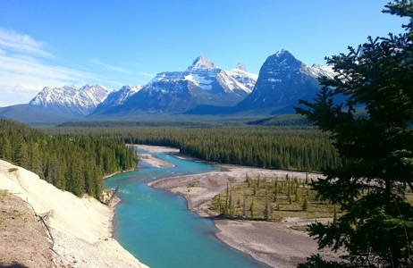 explore the rockies in jasper in canada during your gap year in Canada