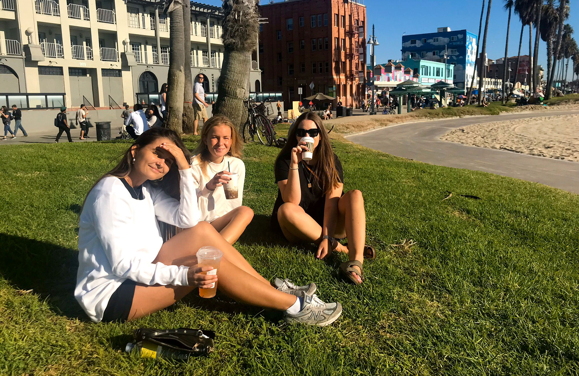 Ellen And Friends At Venice Beach Los Angeles