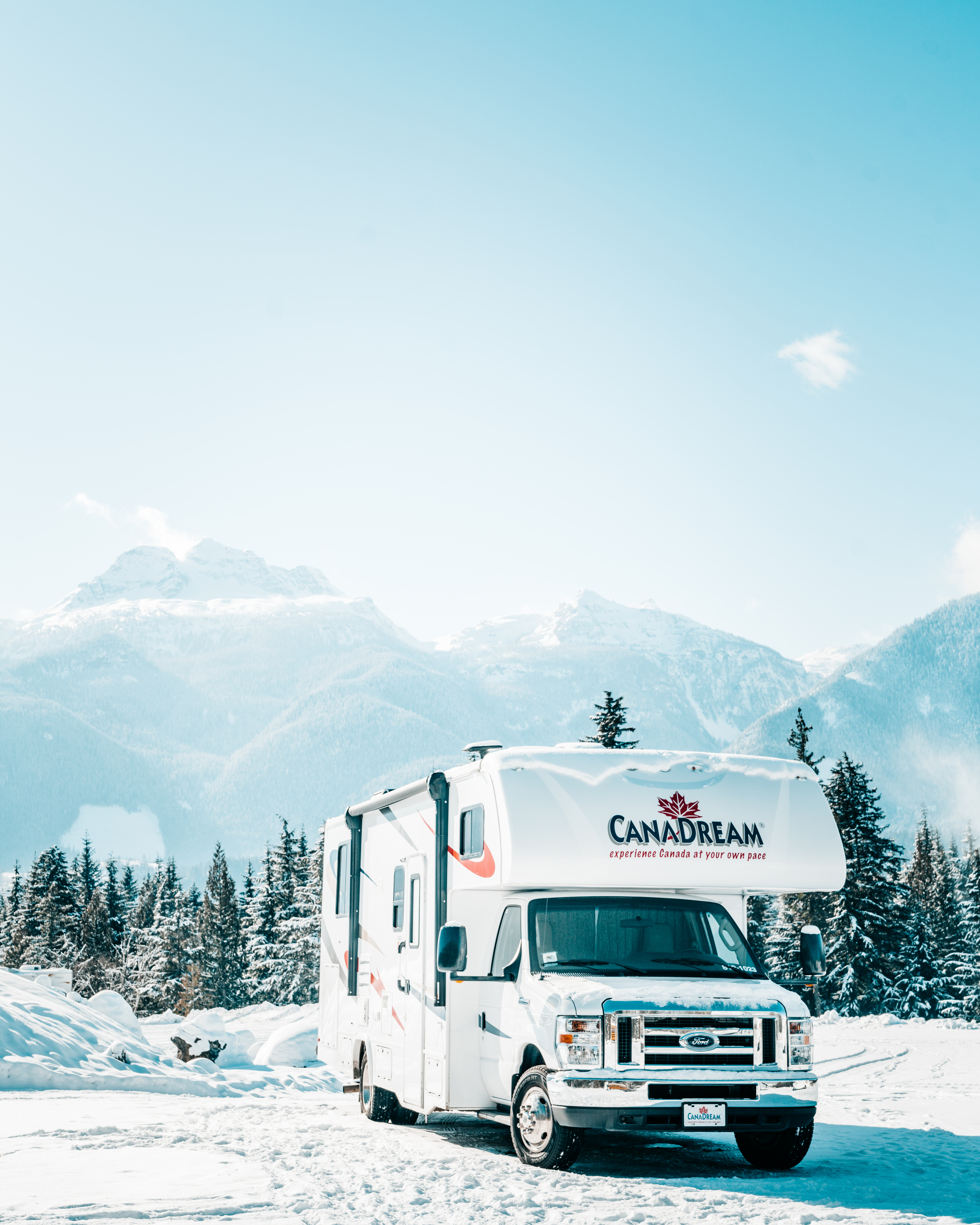 Maxi Motorhome | Canadream - Canada