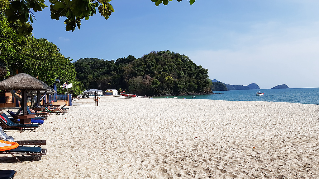 langkawi_beach_1280x720_for_navi_web